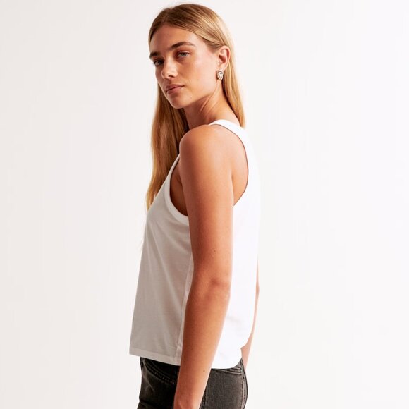 Abercombie & Fitch | NWT Polished Skimming Crew Tank White Size Medium - Picture 3 of 9